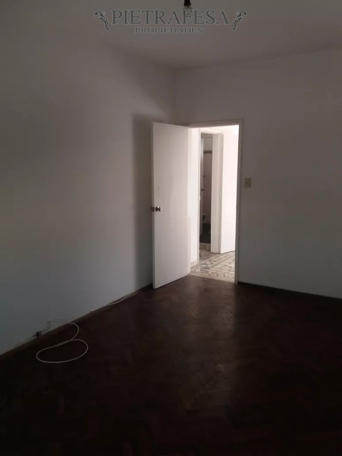 Apartamento ID.8877 - Apto con renta en venta 2 dormitorios y balcón-Hipólito Mordellie