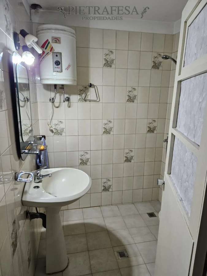 Apartamento ID.12327 - Apto en venta 2 dormitorios, 1 baño-La figurita 