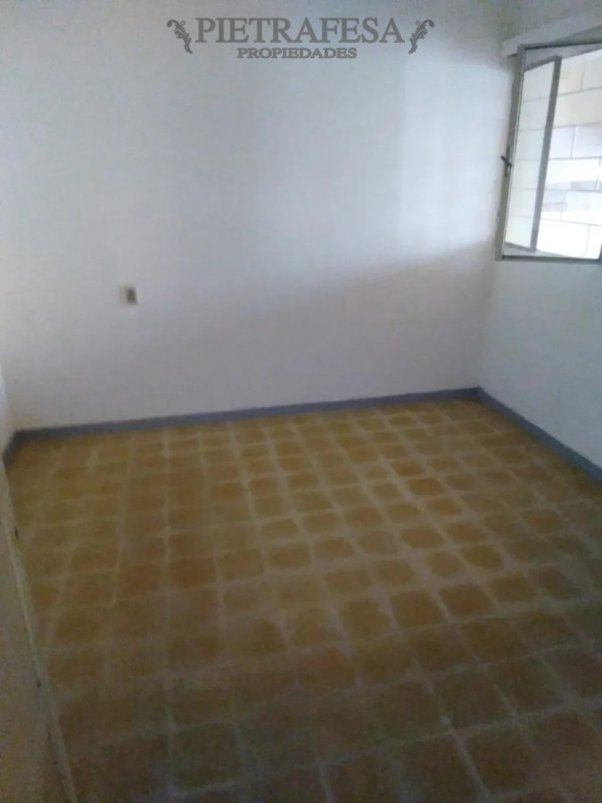 Apartamento ID.4056 - Apartamento en VENTA CON RENTA!!- 2 dormitorios 1 baño con patio - Cochera - Av. Corrientes - Malvin Norte