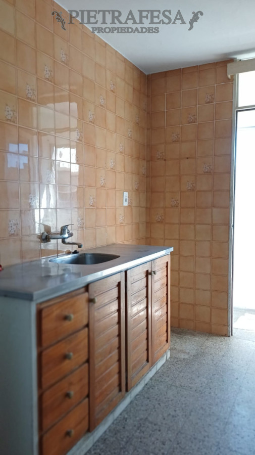 Apartamento ID.15483 - Apartamento en venta, 3 dormitorios, 1 baño, terraza lavadero. Malvin Norte.