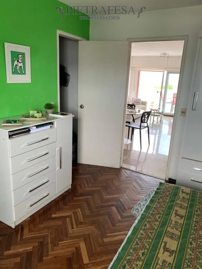 Apartamento ID.3143 - Penthouse en venta con renta 1 dormitorio, 1 baño y terraza- Cnel. Brandzen-Tres Cruces 