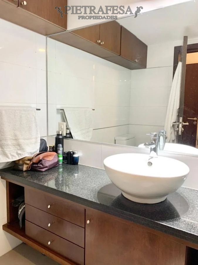 Apartamento ID.13850 - Imperdible apto en venta 2 dormitorios, 2 baños, gje- Carrasco