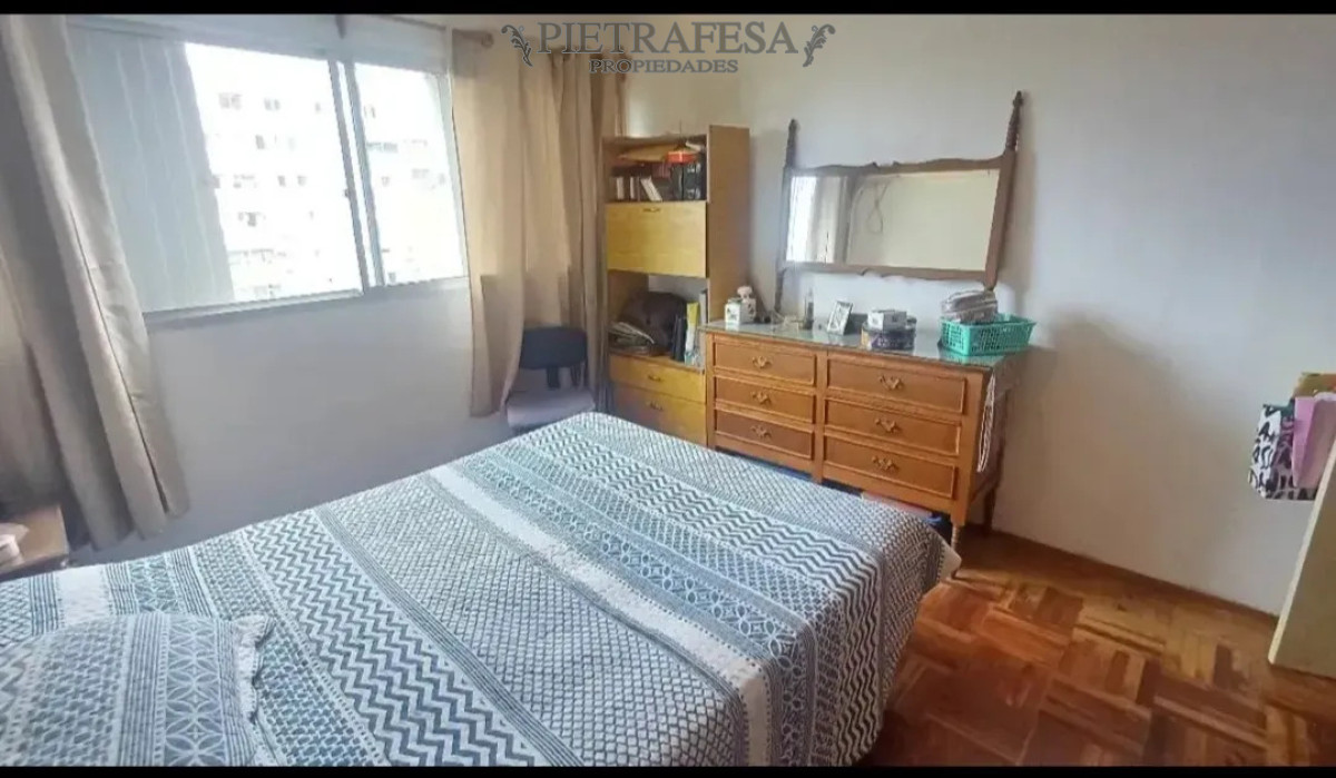 Apartamento ID.15729 - Apartamento en venta con renta, 3 dormitorios, 1 baño, terraza lavadero, estacionamiento. Malvin Norte.