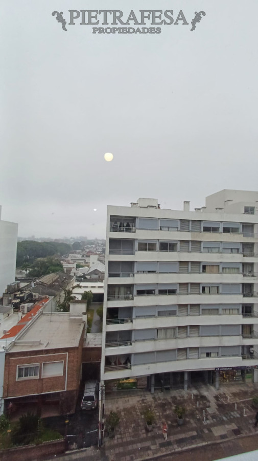 Apartamento ID.16316 - Bulevar Artigas, Tres cruces apartamento 1 dormitorio, garaje BOX