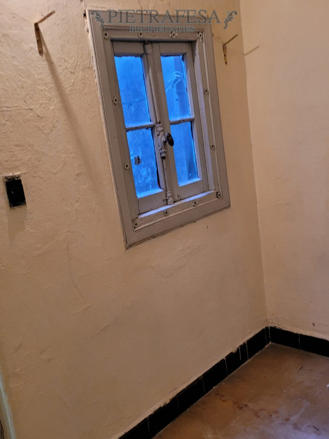 Apartamento ID.5720 - Apartamento en alquiler 3 dormitorios, 1 baño en  Julio Herrera y Obes - Centro 