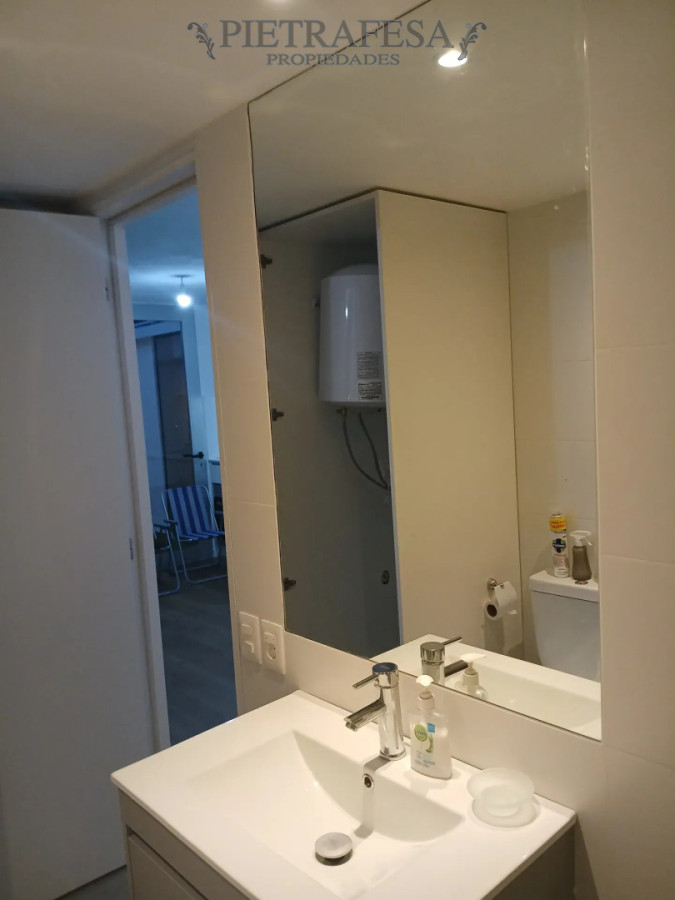 Apartamento ID.16204 - Apartamento en venta, monoambiente, 1baño. La Blanqueada. Con renta.