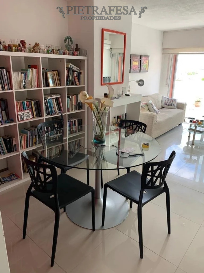 Apartamento ID.3143 - Penthouse en venta con renta 1 dormitorio, 1 baño y terraza- Cnel. Brandzen-Tres Cruces 