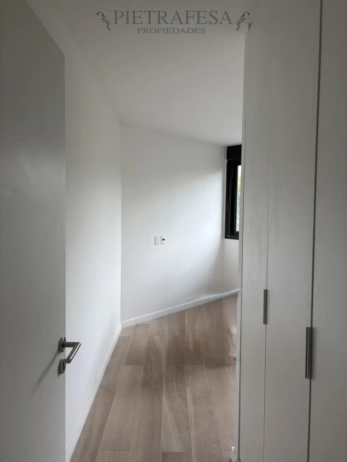 Apartamento ID.15206 - Apartamento en alquiler, 1 dormitorio, 1 baño, Balcón. La Blanqueada.