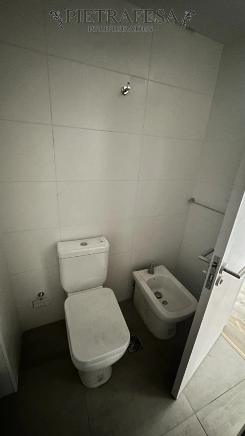 Apartamento ID.15691 - Apartamento en venta, monoambiente, 1 baño, terraza. Gastos bajos. Pocitos.