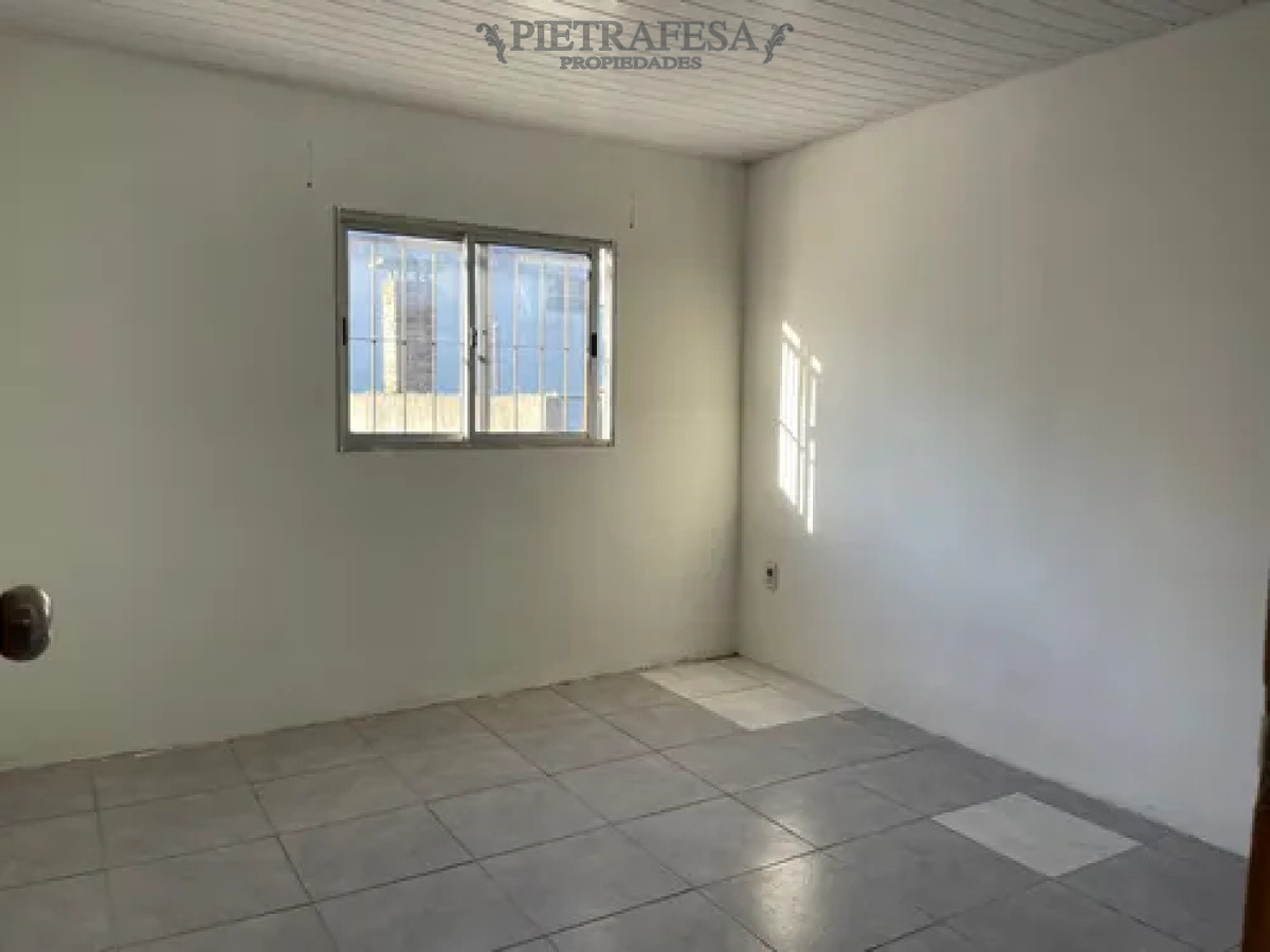 Apartamento ID.13899 - Apartamento en alquiler, 3 dormitorios, 2 baños. Colon.