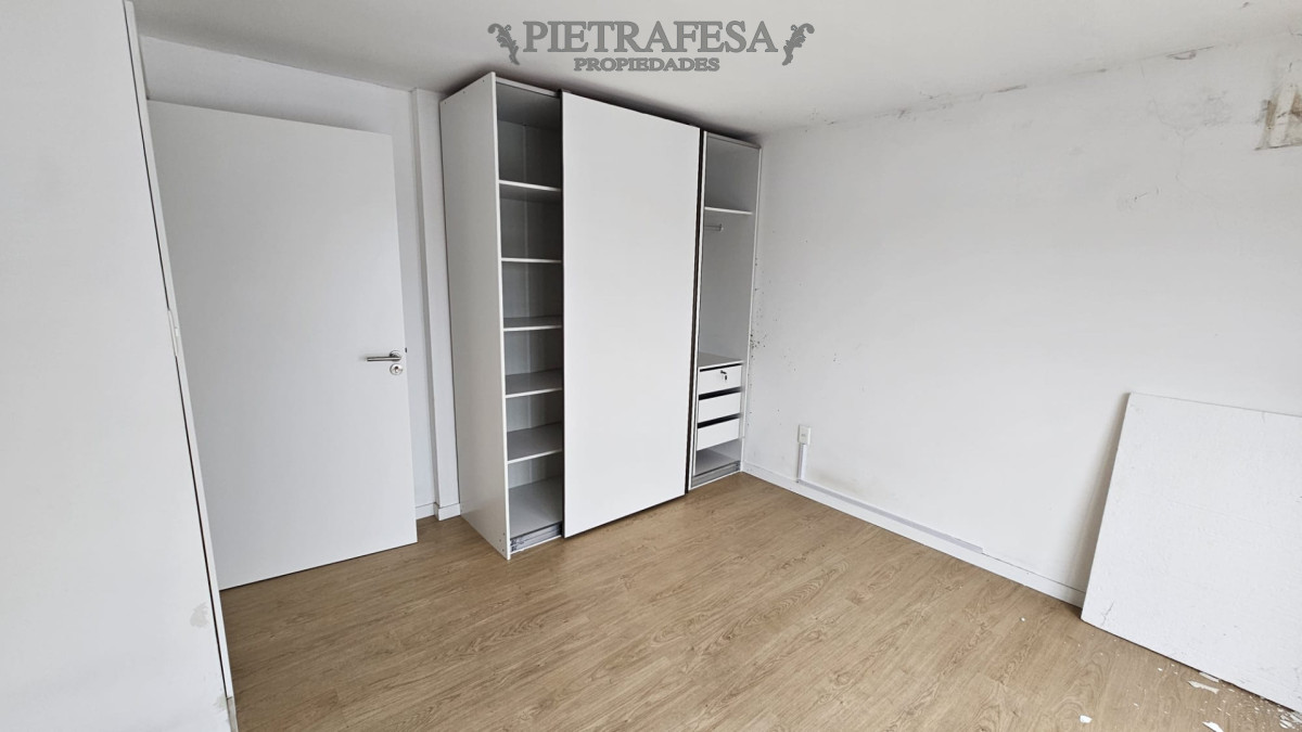 Apartamento ID.8119 - Apartamento en alquiler, 1 dormitorios, 1 baño y patio-Magallanes- Palermo