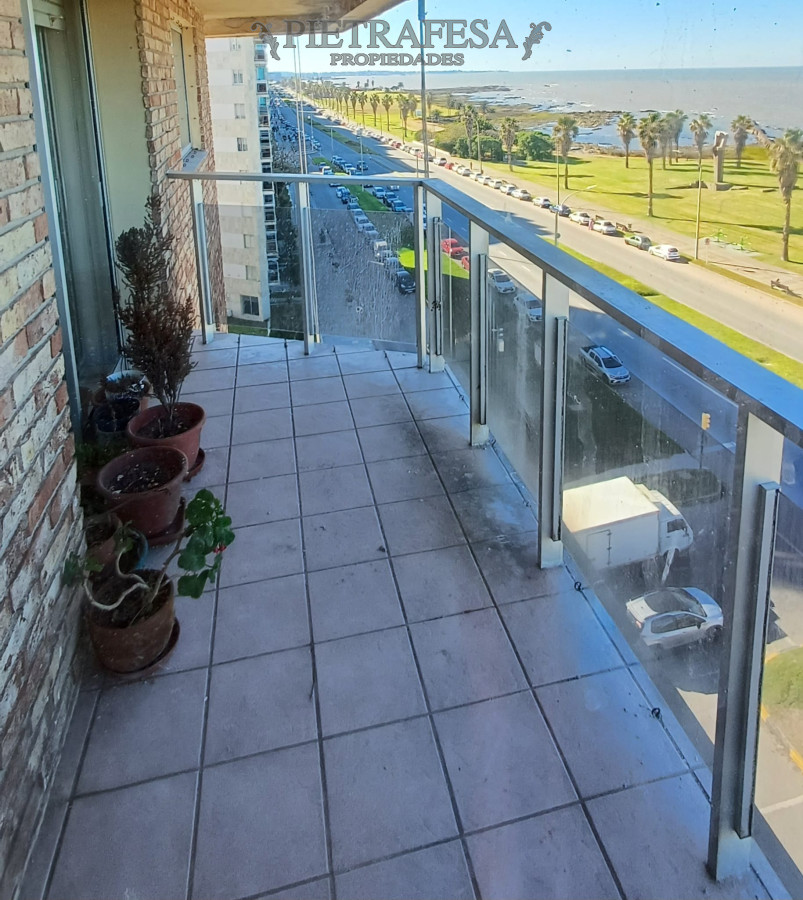 Apartamento ID.13612 - Apartamento en alquiler, 4dormitorios, 3baños, terraza, garaje. Punta Carretas.
