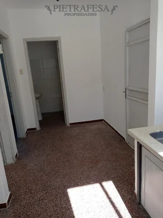 Apartamento ID.13415 - Apartamento en alquiler, 1dormitorio, 1baño, patio. Belvedere.
