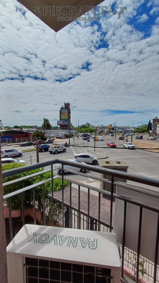 Apartamento ID.11023 - Apto en venta 4 dormitorios, 2 baños, balcon- La Blanqueada 