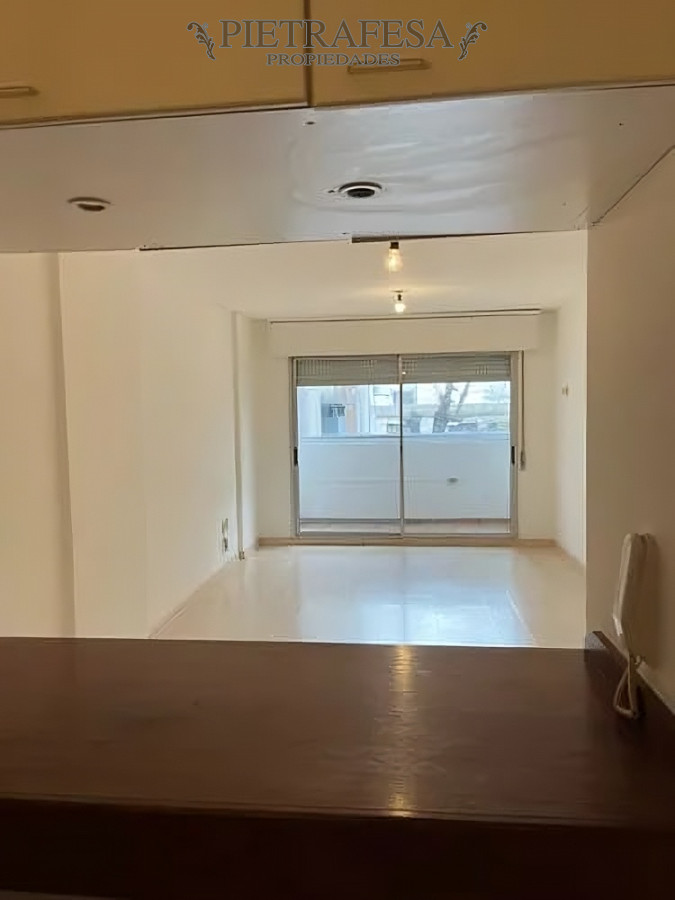 Apartamento ID.13886 - Apartamento en alquiler, monoambiente. Excelente zona, Punta Carretas.