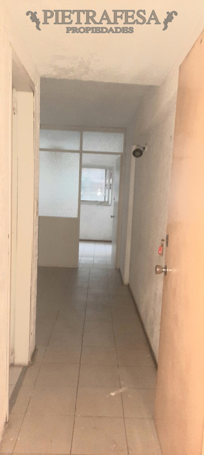 Apartamento ID.9900 - Apto en alquiler, mono, 1 baño. Cordón.