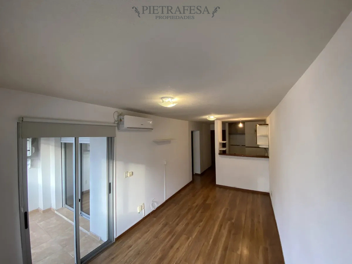 Apartamento ID.15967 - Apartamento en venta, 1 dormitorio, 1 baño, terraza. Pocitos.