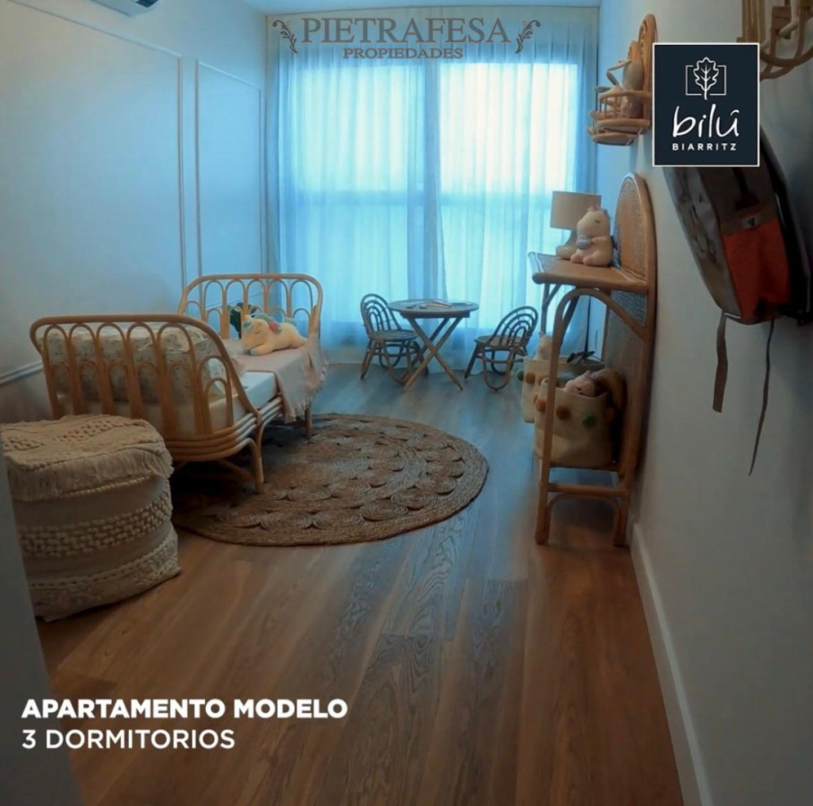 Apartamento ID.14255 - Apartamento de lujo Punta Carretas · 3 dormitorios · 4 baños · a metros del mar!