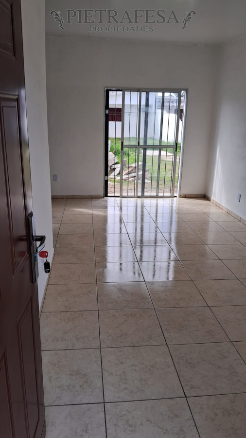Apartamento ID.5348 - Apartamento en alquiler, 1 dormitorio, 1 baño , patio, cochera, Zorrilla de San Martin, Paso Carrasco.