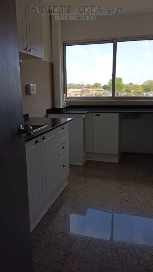 Apartamento ID.9754 - Apto en venta con renta 2 dormitorios, 1 baño-Malvin Norte