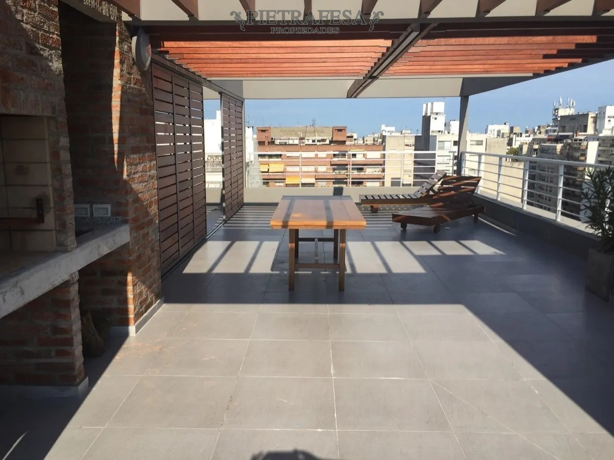 Apartamento ID.3140 - Penthouse en venta con renta 1 dormitorio, 1 baño. Terraza con parrillero-Manuel Pagola-Pocitos