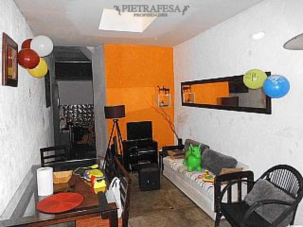 Apartamento ID.554 - Sobre Av. 18 de Julio