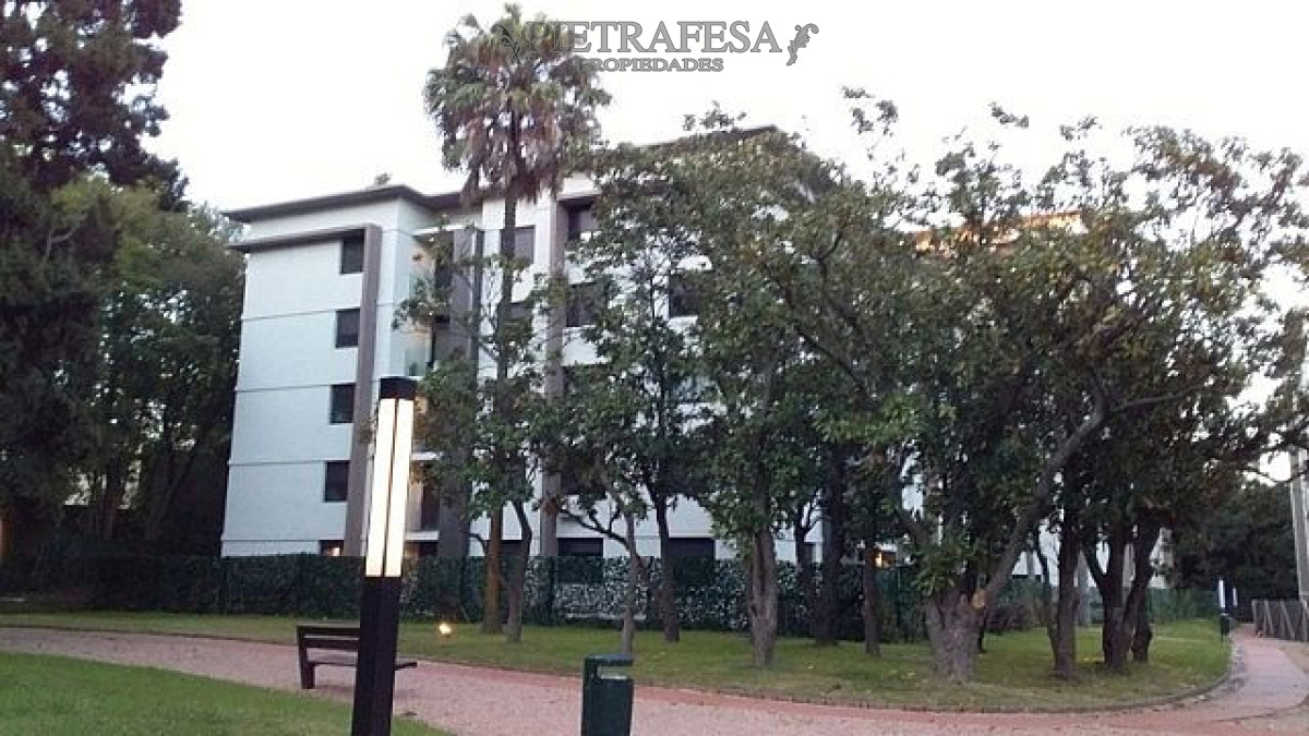 Apartamento ID.353 - Apartamento en venta con renta 3 dormitorios 2 baños - Town Park - Prado 