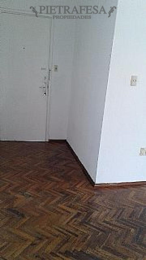 Apartamento ID.438 - Apto venta con renta 2 dormitorios 1 baño-Godoy- Malvin Norte 