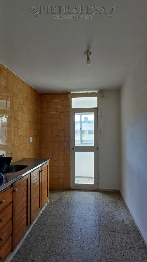 Apartamento ID.15483 - Apartamento en venta, 3 dormitorios, 1 baño, terraza lavadero. Malvin Norte.