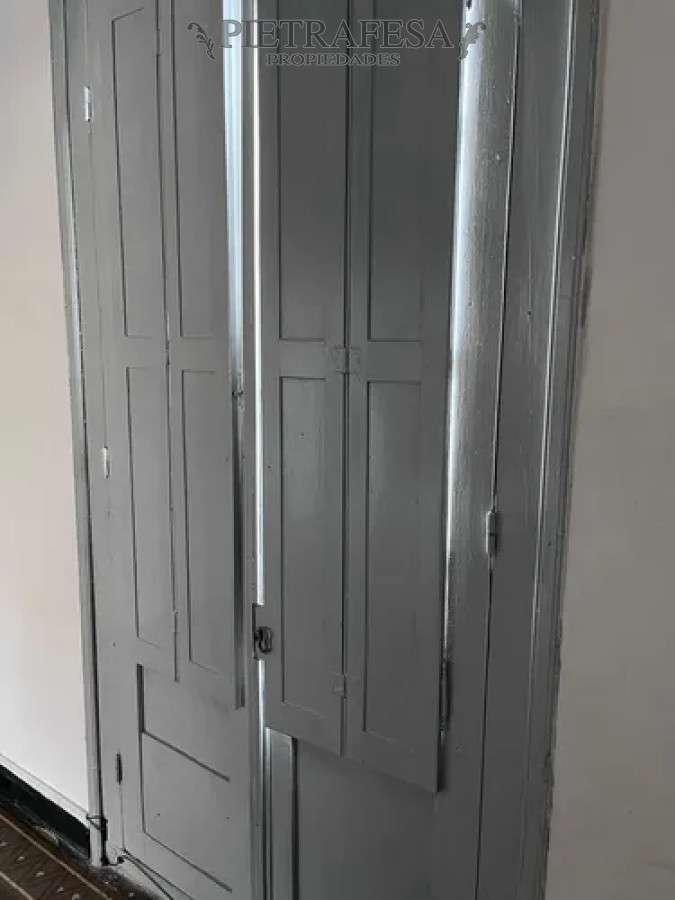 Apartamento ID.14182 - Apartamento en alquiler, 1 dormitorio, 1 baño, balcón, patio. Colon. 