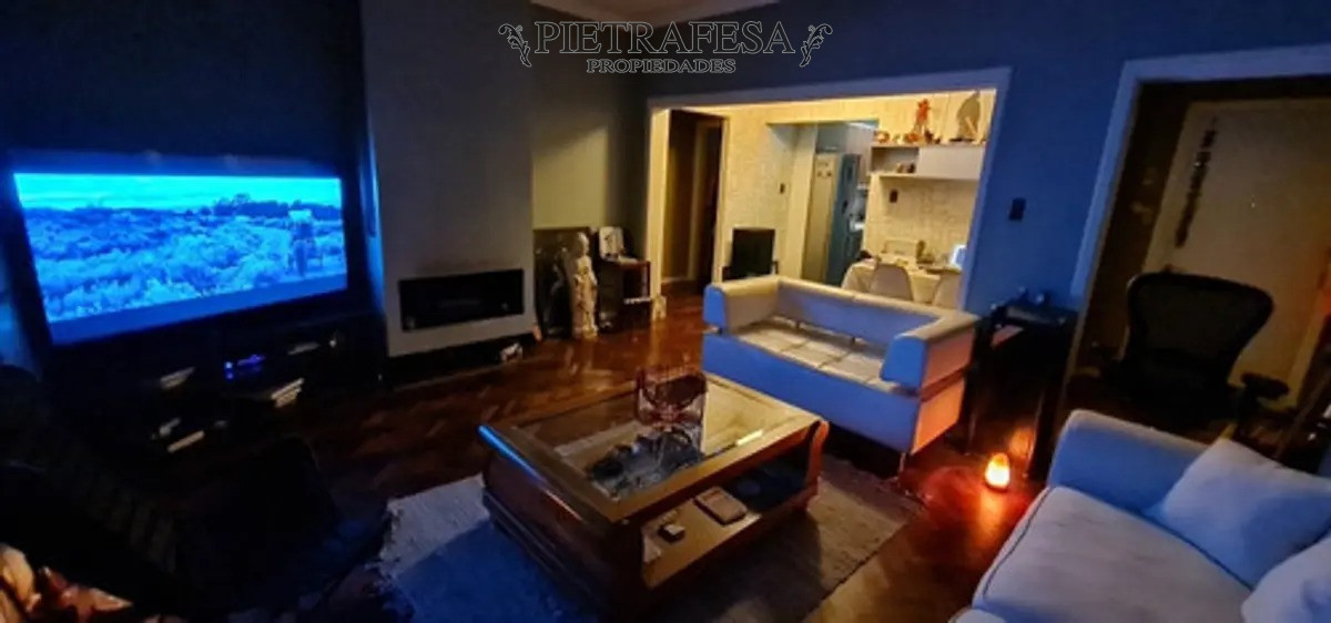 Apartamento ID.3890 - Apartamento en venta - 2 dormitorios 1 baño con terraza - parrillero - Av. Luis Alberto de Herrera - Pocitos