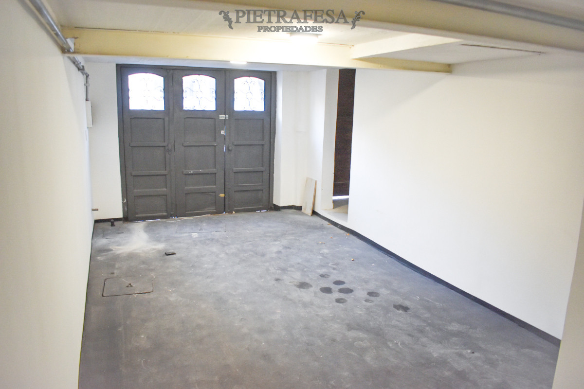 Apartamento ID.13721 - Dúplex en venta, 2 dorm, 1 baño, garaje-Tres Cruces