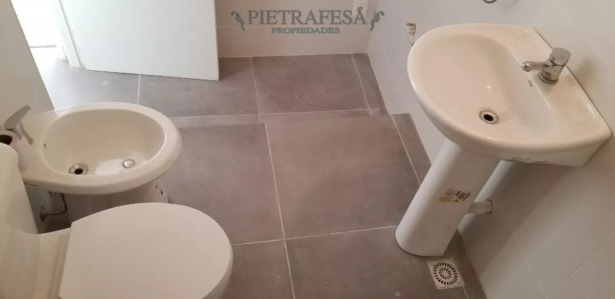 Apartamento ID.7402 - Apartamento en venta 2 dormitorio, 2 baños- Río Negro-Centro