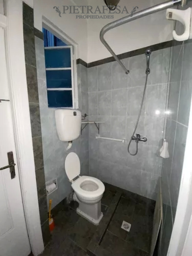 Apartamento ID.9297 - Apartamento en alquiler, 3dorm, 2 baños. Ciudad Vieja.