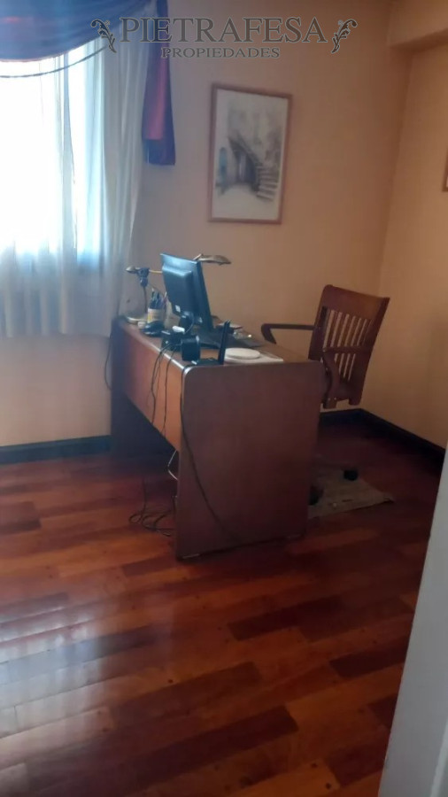 Apartamento ID.8989 - Apto en venta 3 dormitorios, 5 baños, terraza y gaje-Pocitos
