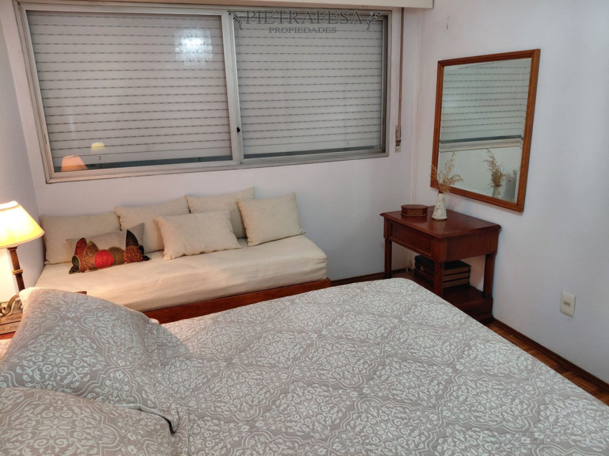 Apartamento ID.15799 - Apartamento en venta, 3 dormitorios, 2 baños, terraza, garaje. Centro.