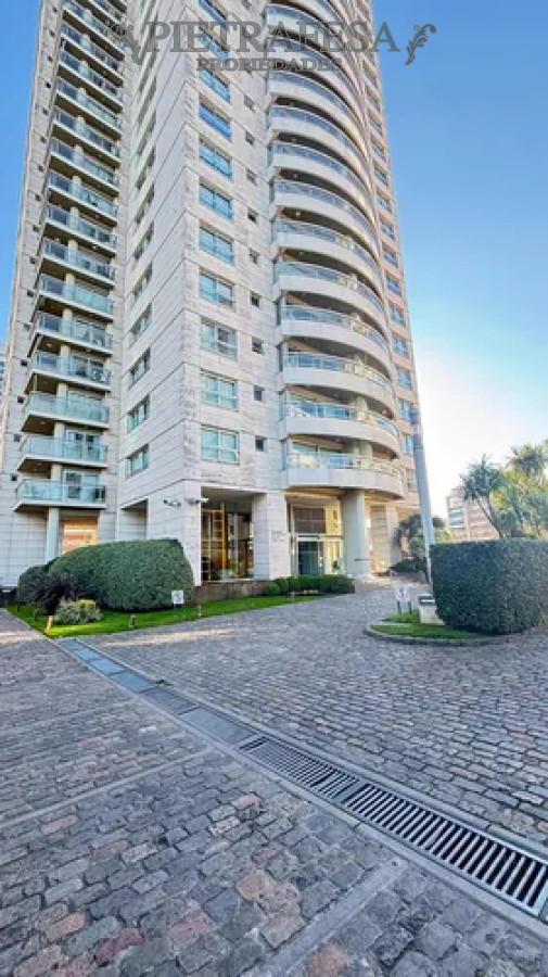 Apartamento ID.13820 - Apartamento en Torres Náuticas - amueblado, 3 dormitorios, 2 baños, terraza, garaje. Pocitos.