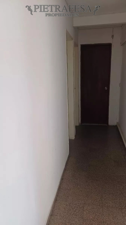 Apartamento ID.11775 - Apto en venta 3 dormitorios, 1 baño-Mercado Modelo