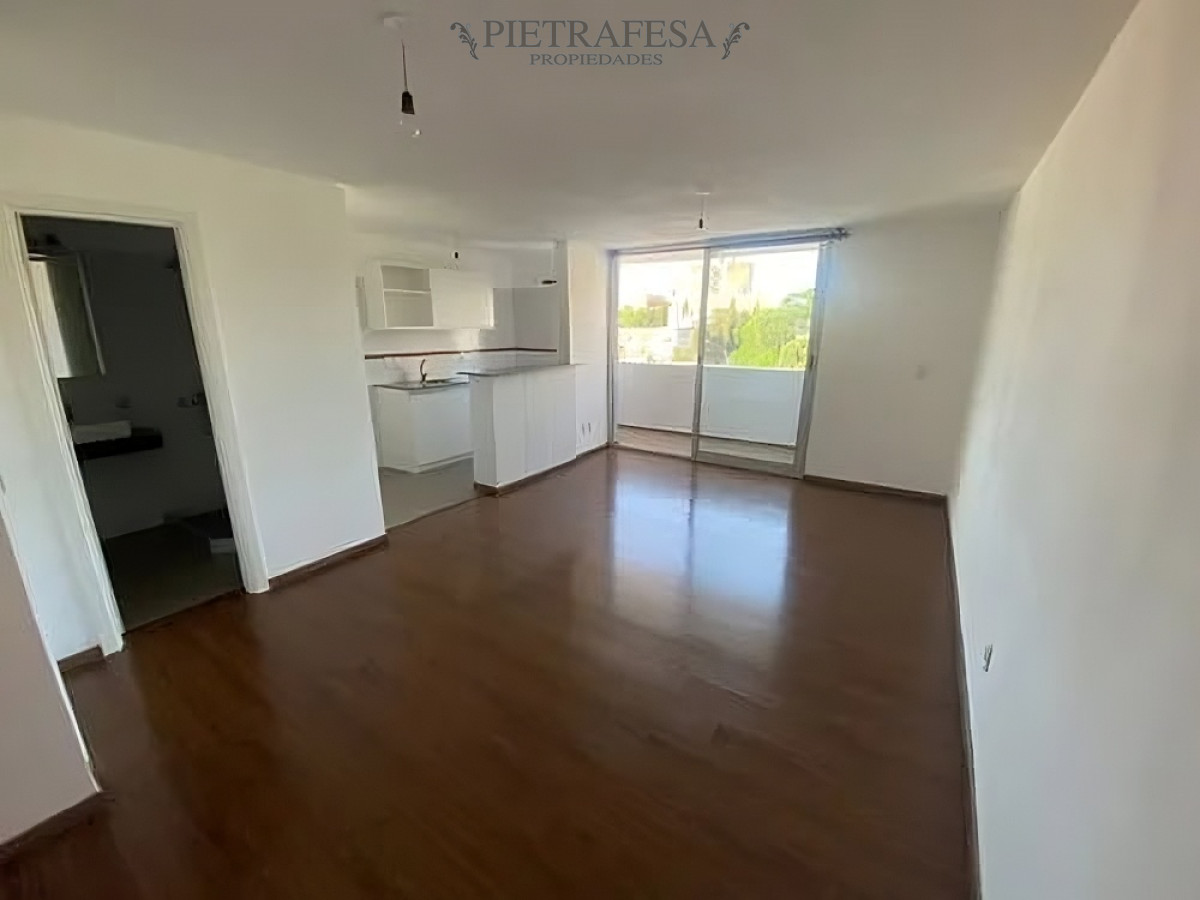 Apartamento ID.13915 - Apartamento en alquiler, monoambiente, 1 baño, balcón. garaje. Buceo.