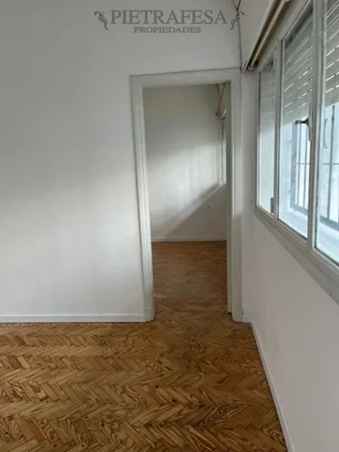 Apartamento ID.13369 - Apartamento en alquiler, 1dormitorio, 1baño, patio. Pocitos.