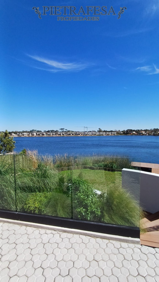 Apartamento ID.12685 - Apartamento en alquiler, 1 dormitorio, 1 baño, terraza. Parque Miramar.