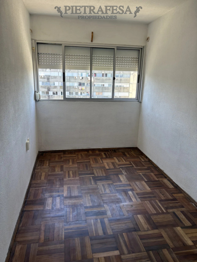 Apartamento ID.15391 - Apartamento en venta, 3 dormitorios, 1 baño, terraza lavadero. Malvin Norte.