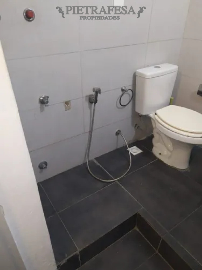 Apartamento ID.13484 - Apartamento en alquiler, 2dormitorios, 1baño, patio. Reducto.