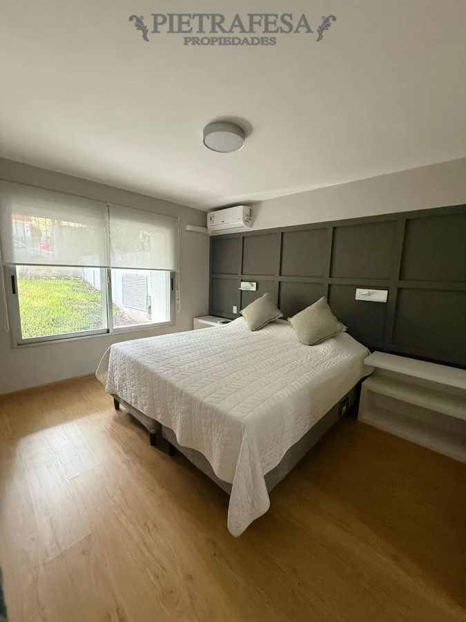 Apartamento ID.13427 - Apto en venta 3 dormitorios, 3 baños, gje- Patio ,Pocitos