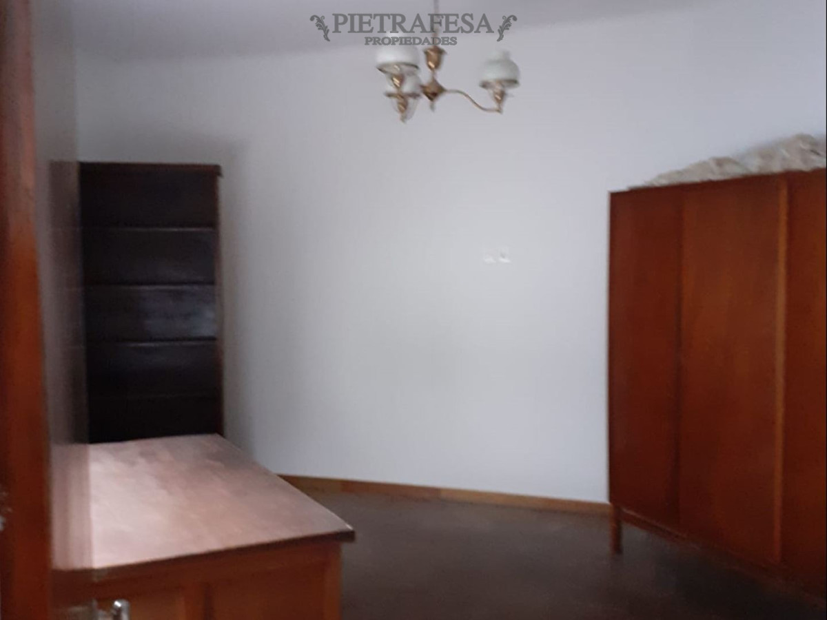 Apartamento ID.8849 - PH en venta con renta, 2 dormitorios, 1 baño y patio-Buceo