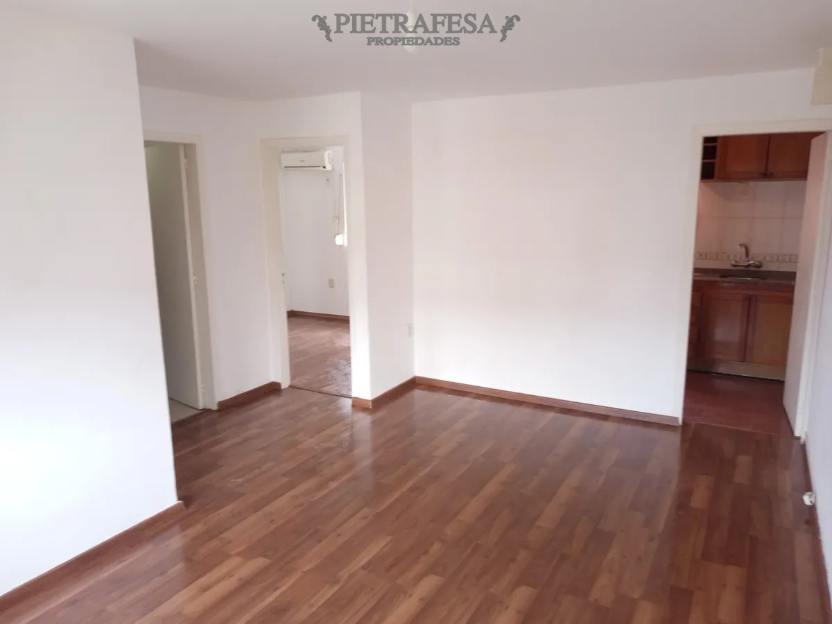 Apartamento ID.13934 - Apto en alquiler 2 dormitorios, 1 baño-Prado 