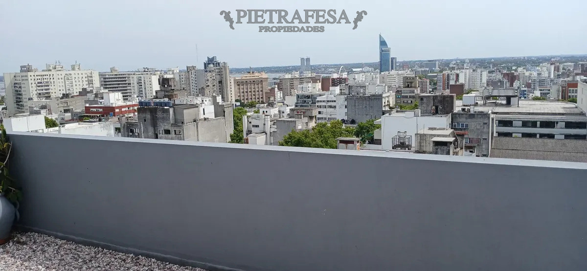 Apartamento ID.2291 - Apartamento en venta 1 dormitorio 1 baño y patio-18 de Julio-Centro