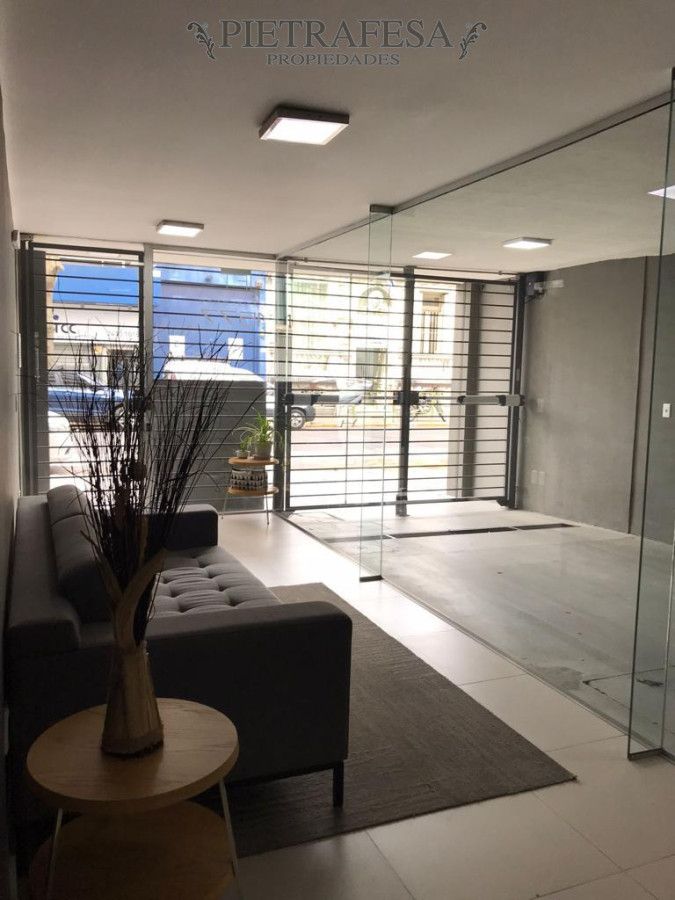 Apartamento ID.4848 - Apartamento en venta con renta 2 dormitorios, 1 baño, balcón y garaje - Canelones, Cordón.