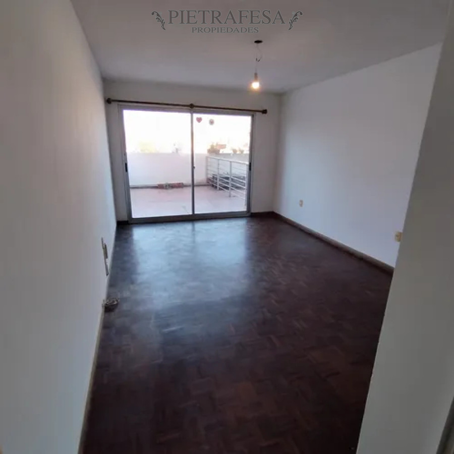 Apartamento ID.14344 - Apartamento en alquiler, monoambiente, 1 baño, patio. Buceo.