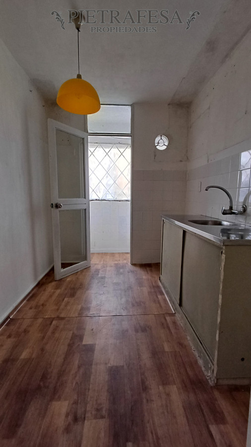Apartamento ID.13906 - Apartamento en alquiler, 1 dormitorio, 1 baño, terraza lavadero. Malvin Norte.